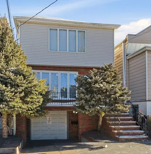 180 Mcadoo Ave, Jersey City, NJ 07305