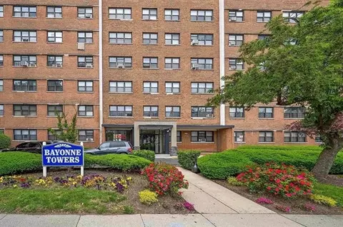 1225 Kennedy Blvd #5K, Bayonne, NJ 07002