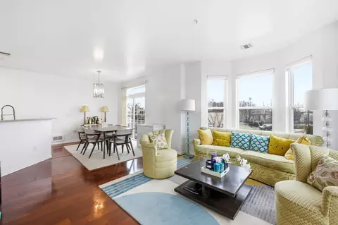 275 Custer Ave #236, Jersey City, NJ 07305