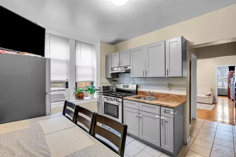 527-529 34th St #D2, Union City, NJ 07087