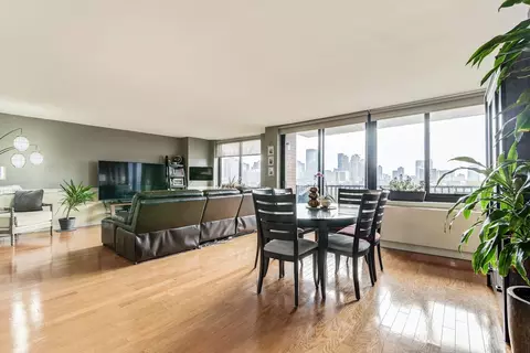 700 Grove St #8H, Jersey City, NJ 07310