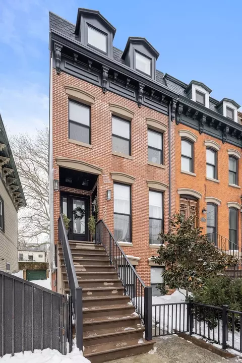 320 Pacific Ave #2, Jersey City, NJ 07304
