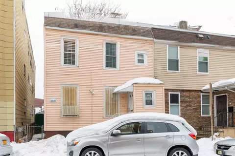 61 Vroom St, Jersey City, NJ 07306