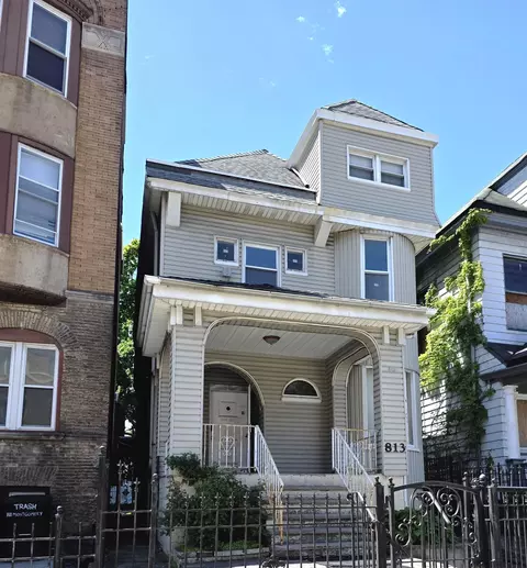 813 Montgomery St, Jersey City, NJ 07306
