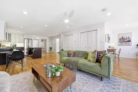 325 5th St #2, Jersey City, NJ 07302