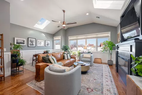 17 Manhattan Ave #2, Jersey City, NJ 07307
