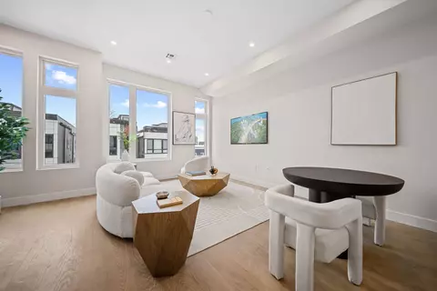 31 Graham St #2, Jersey City, NJ 07307