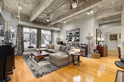 140 Bay St #4C, Jersey City, NJ 07302