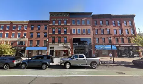 321 Washington St #4, Hoboken, NJ 07030
