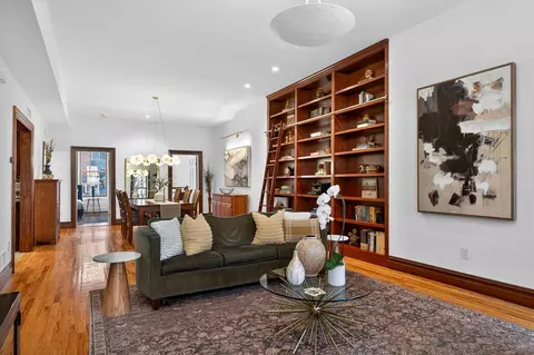 121 Grand St #2, Jersey City, NJ 07302