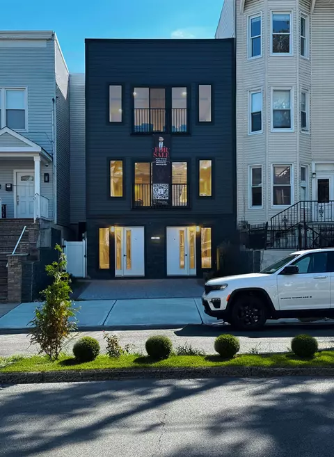 29 Carlton Ave #1, Jersey City, NJ 07307