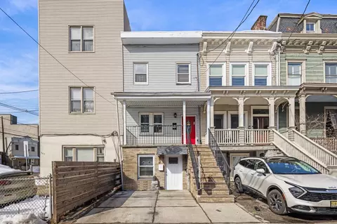 961 Summit Ave # A, Jersey City, NJ 07307