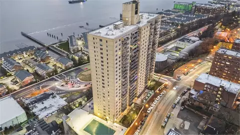 6600 Blvd E #22J, West New York, NJ 07093