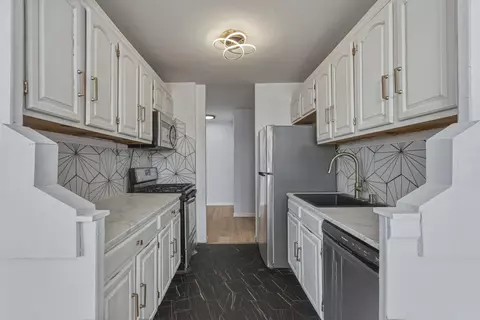 1225 Kennedy Blvd #3F, Bayonne, NJ 07002
