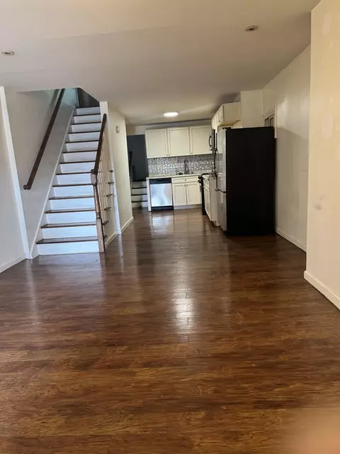 80 Linden Ave, Jersey City, NJ 07305
