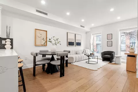 223 Montgomery St #1, Jersey City, NJ 07302
