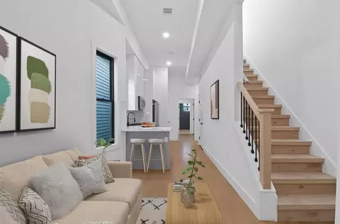 291 New York Ave #4, Jersey City, NJ 07307