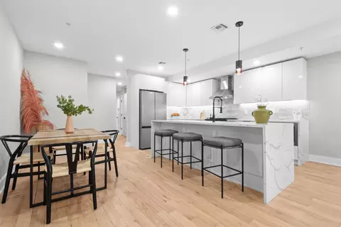 211 Summit Ave #1, Jersey City, NJ 07304