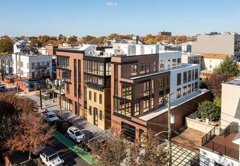 10 South St #203, Jersey City, NJ 07307