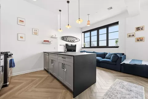 142 Charles St #403, Jersey City, NJ 07307