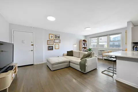 1 Congress St #304, Jersey City, NJ 07307