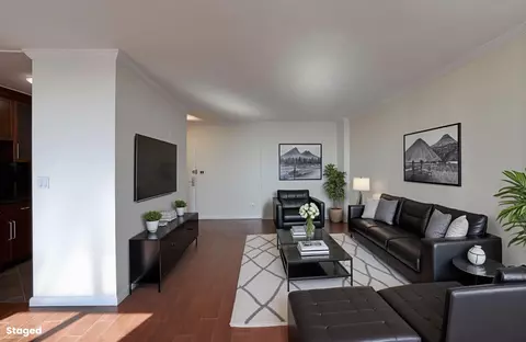 100 Manhattan Ave #2010, Union City, NJ 07087