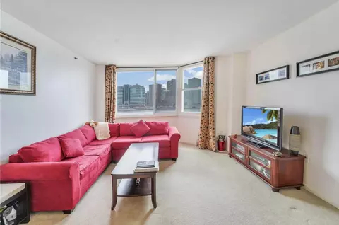 20 2nd St #404, Jersey City, NJ 07302