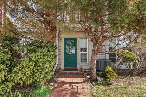 134 Cherry St, Jersey City, NJ 07305