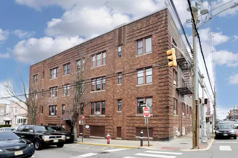 1100 83rd St #C3, North Bergen, NJ 07047