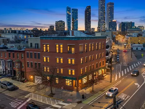 473 Newark Ave #201, Jersey City, NJ 07306