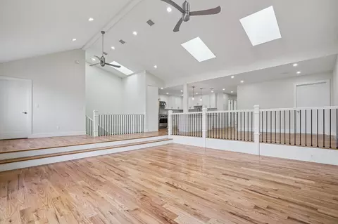 927 Pavonia Ave #2, Jersey City, NJ 07306