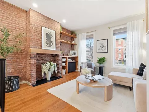 295 4th St #1, Jersey City, NJ 07302