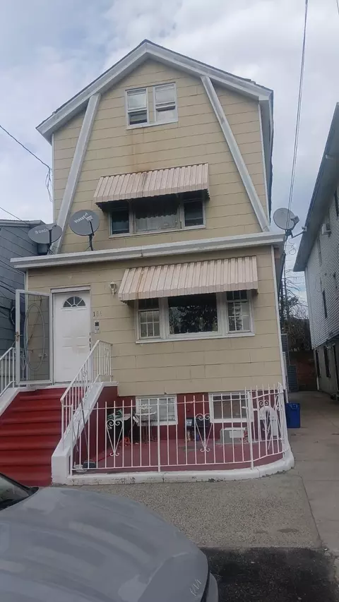 186 Mcadoo Ave, Jersey City, NJ 07305