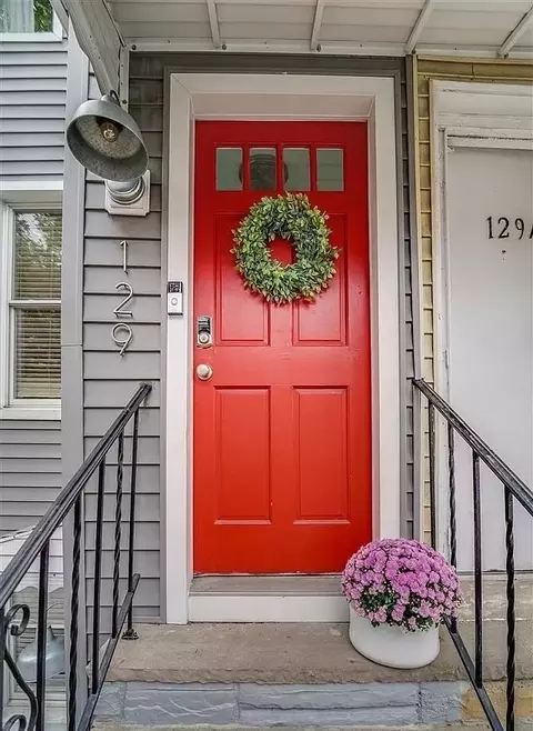 129 Thorne St, Jersey City, NJ 07307