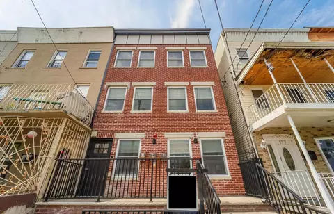 175 Van Horne St # 1, Jersey City, NJ 07304