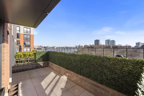 1000 Maxwell Ln #8A, Hoboken, NJ 07030
