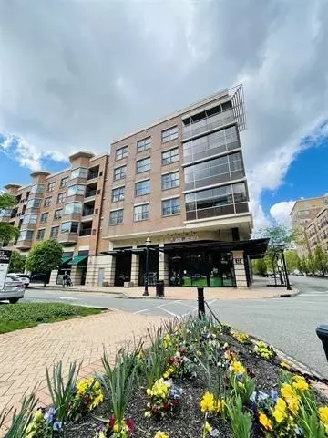 22 Avenue At Port Imperial #221, West New York, NJ 07093