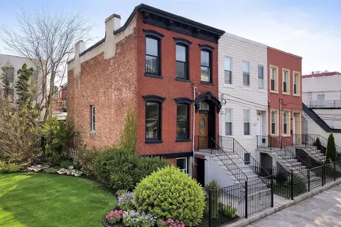 69 Jewett Ave, Jersey City, NJ 07304