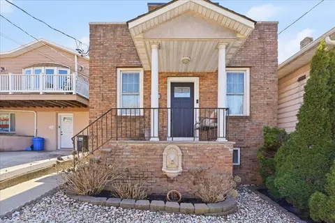 1511 64th St, North Bergen, NJ 07047