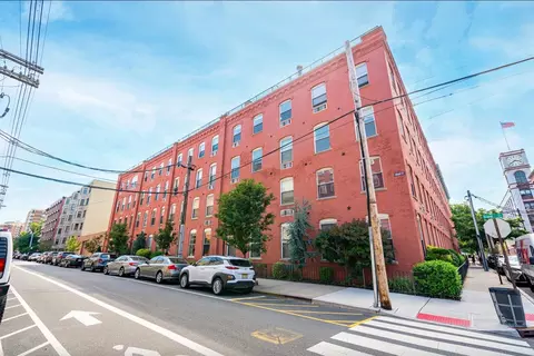 222 Grand St #3D, Hoboken, NJ 07030