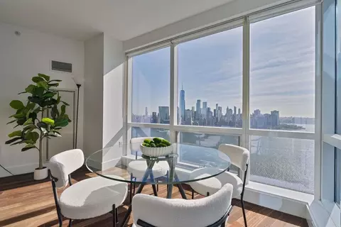 77 Hudson St #PH 4505, Jersey City, NJ 07302