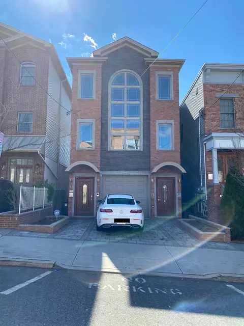 99 Leonard St #1, Jersey City, NJ 07307
