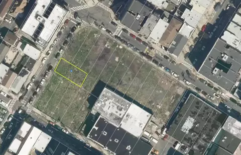 4408 Hudson Ave, Union City, NJ 07087