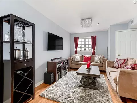 318 54th St #4I, West New York, NJ 07093