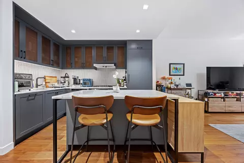 2 Shore Ln #203, Jersey City, NJ 07310
