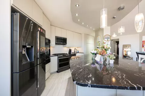 7004 Blvd E #22B, Guttenberg, NJ 07093