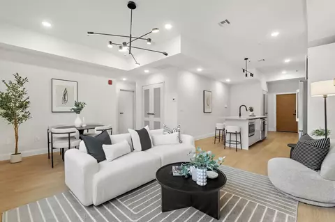 192 Cambridge Ave #2, Jersey City, NJ 07307