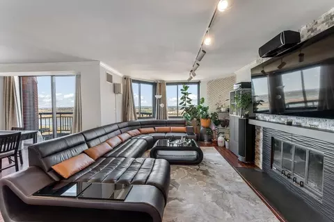 2110 Harmon Cove Tower, Secaucus, NJ 07094