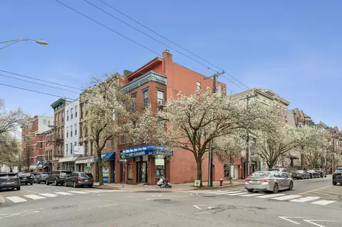 369 1st St #3, Hoboken, NJ 07030