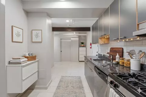 50 Reservoir Ave #B1, Jersey City, NJ 07307